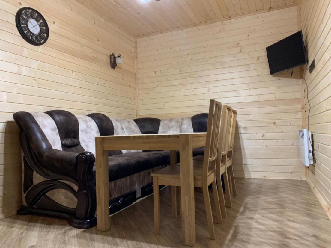 Forsage Hostel อุชโฮรอด ภายนอก รูปภาพ